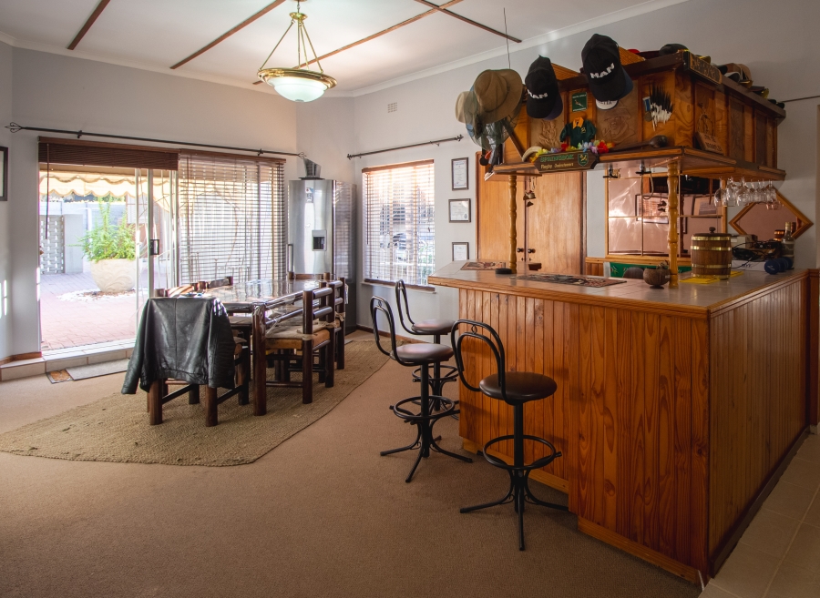 5 Bedroom Property for Sale in Middelpos Northern Cape